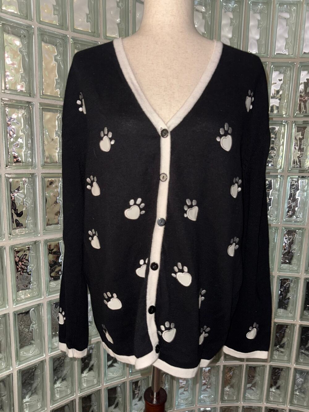 Terazzo vintage cat paws cardigan - size Large